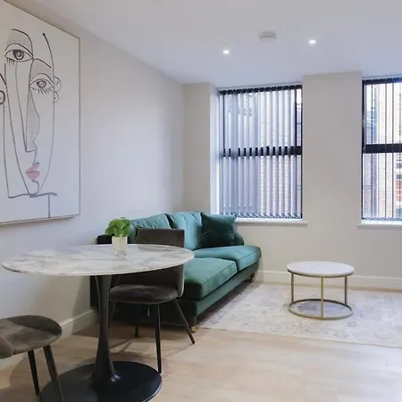 Stylish 2-bedroom In Leeds Centre Ideal For Families Or Groups * Leeds (West Yorkshire)